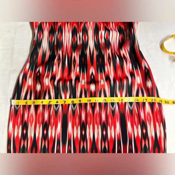 CALVIN KLEIN Red and black abstract print sleeveless sheath dress size 8 - Picture 13 of 14